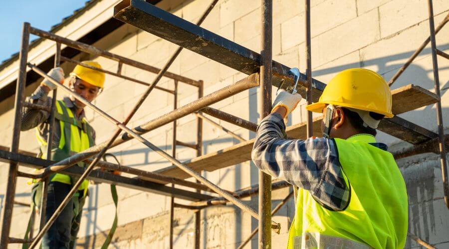 Professional gutter cleaning in Clothier, WV